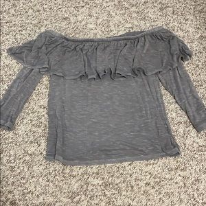 Gray American eagle off the shoulders shirt